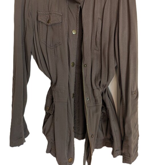 Lightweight Jacket - Picture 4 of 11